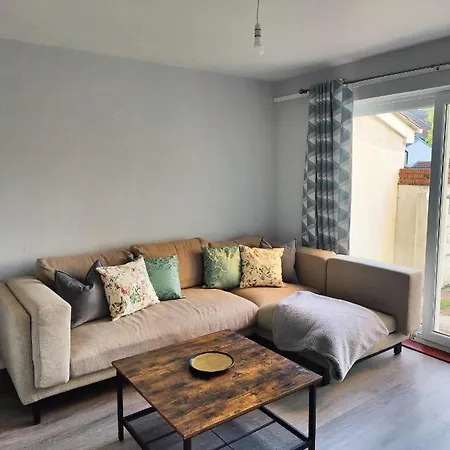 Beachgrove House * Bristol